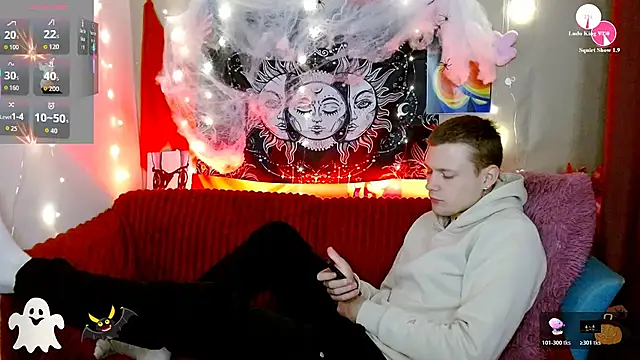 Snapshot of Xavier_Night81 chatting on 11.04.25 Xavier Night81 online show from 11.04.25