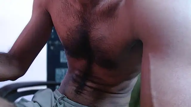 Snapshot of funndudd chatting on 11.01.25 funndudd online show from 11.01.25