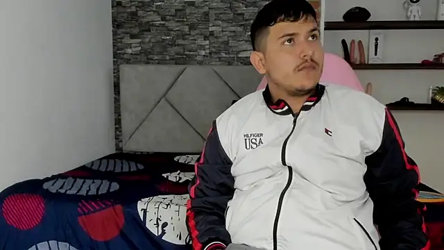 Snapshot of Sexxyy_Couple_ chatting on 03.01.26 Sexxyy Couple online show from 03.01.26