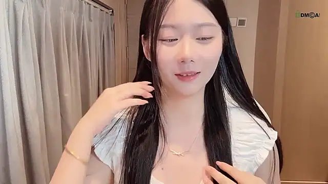 Snapshot of Makinghappymyself_ chatting on 10.26.25 Makinghappymyself  online show from 10.26.25