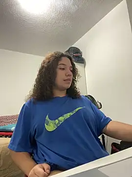 Snapshot of MorganaBelc chatting on 11.07.25 MorganaBelc online show from 11.07.25