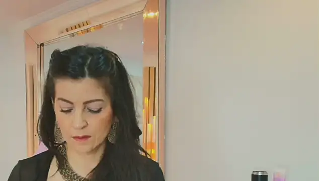 Snapshot of allie_pearl chatting on 10.01.25 allie pearl online show from 10.01.25