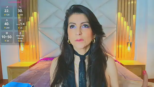 Snapshot of allie_pearl chatting on 11.05.25 allie pearl online show from 11.05.25