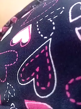 Snapshot of Ravena2290 chatting on 09.12.25 Ravena2290 online show from 09.12.25