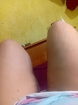 Snapshot of Ravena2290 chatting on 09.15.25 Ravena2290 online show from 09.15.25