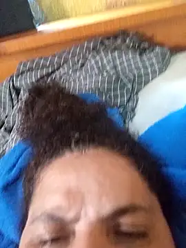 Snapshot of Ravena2290 chatting on 10.03.25 Ravena2290 online show from 10.03.25