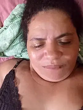 Snapshot of Ravena2290 chatting on 10.07.25 Ravena2290 online show from 10.07.25