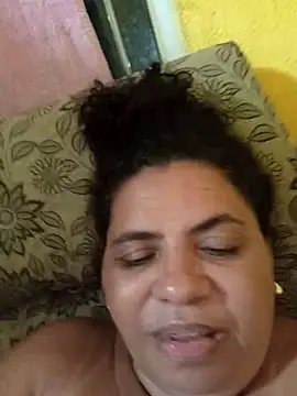 Snapshot of Ravena2290 chatting on 10.14.25 Ravena2290 online show from 10.14.25