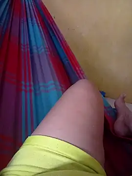 Snapshot of Ravena2290 chatting on 10.25.25 Ravena2290 online show from 10.25.25