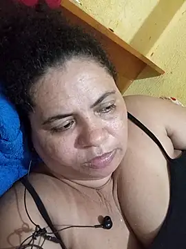 Snapshot of Ravena2290 chatting on 10.30.25 Ravena2290 online show from 10.30.25