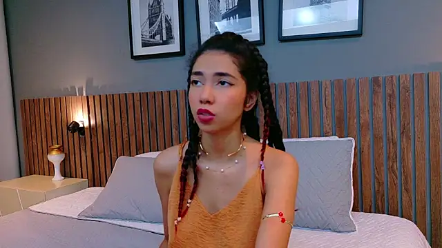 Snapshot of luna_roja25 chatting on 09.25.25 luna roja25 online show from 09.25.25