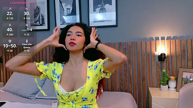 Snapshot of luna_roja25 chatting on 10.03.25 luna roja25 online show from 10.03.25