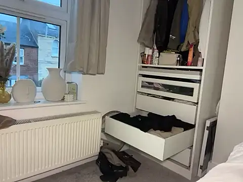 Snapshot of KayleeBella chatting on 11.07.25 KayleeBella online show from 11.07.25