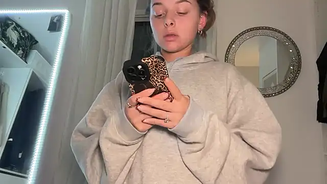 KayleeBella online show from 01.06.26