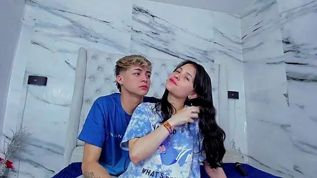 Ari and Storm online show from 09.26.25