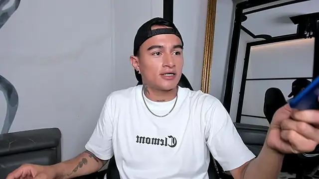 LiamDeep online show from 10.04.25