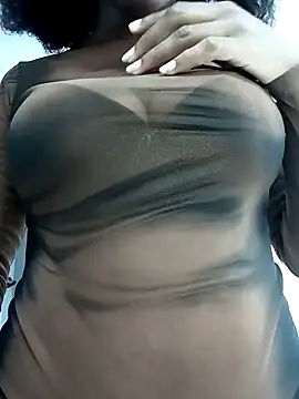 AmiraMorgan online show from 09.25.25