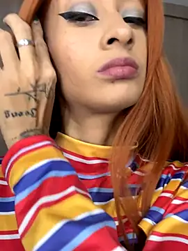 Snapshot of SunshineLizzy chatting on 10.02.25 SunshineLizzy online show from 10.02.25