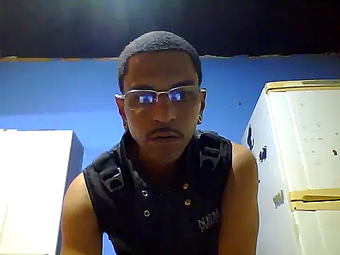 Snapshot of RICHARDSANCHEZZ chatting on 11.08.25 RICHARDSANCHEZZ online show from 11.08.25