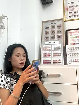 Baby-mmm online show from 10.19.25