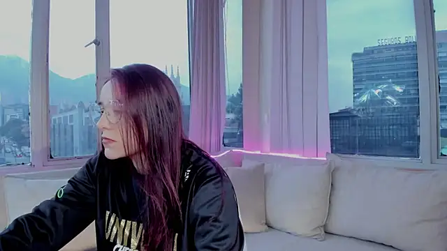 Isis lohan online show from 09.19.25