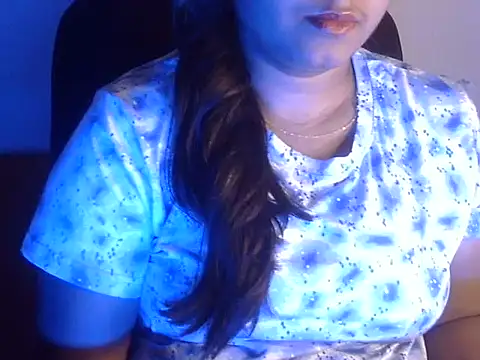 Aanya Hazel online show from 09.28.25