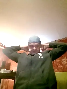 Snapshot of Kuba_Gd chatting on 10.20.25 Kuba Gd online show from 10.20.25