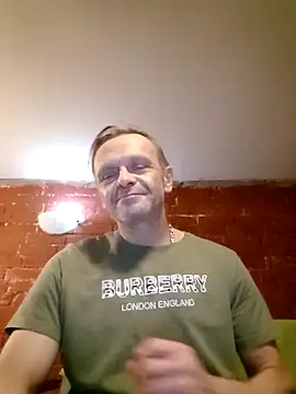 Snapshot of Kuba_Gd chatting on 10.23.25 Kuba Gd online show from 10.23.25