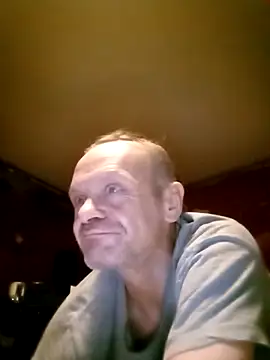 Snapshot of Kuba_Gd chatting on 10.25.25 Kuba Gd online show from 10.25.25