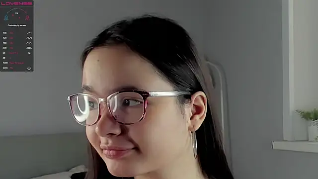 WildaBisom online show from 10.17.25