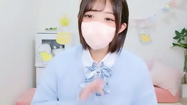 Hinata Sun online show from 09.28.25