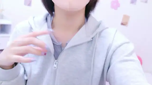 Hinata Sun online show from 04.14.26