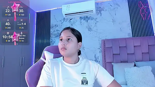 Laly Cherry  online show from 10.08.25