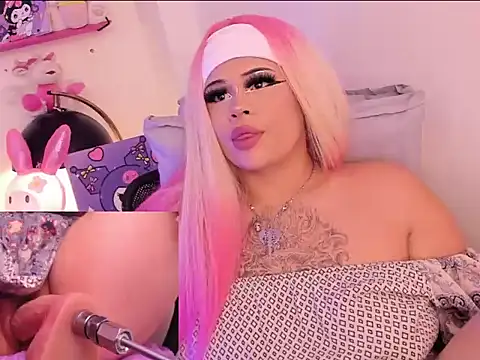 Snapshot of Missy_Aprill chatting on 09.18.25 Missy Aprill online show from 09.18.25