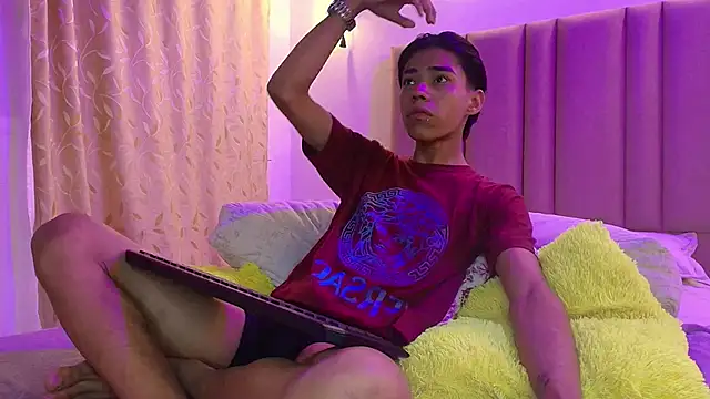 camilo nom online show from 10.10.25