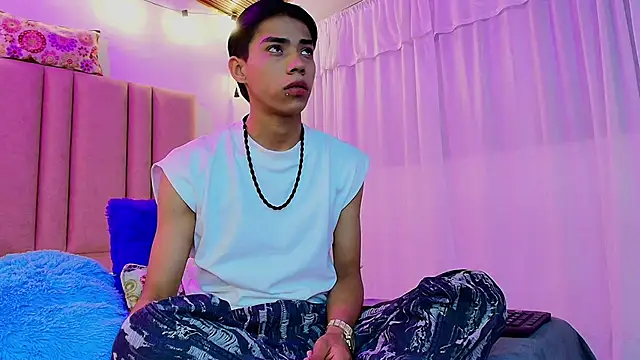 camilo nom online show from 10.21.25