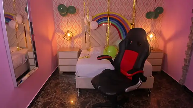 CHRISTY TEIGEN4 online show from 03.17.26