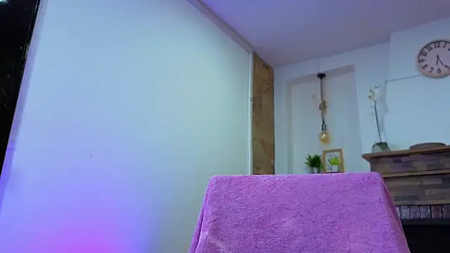 Celeste1s online show from 02.04.26