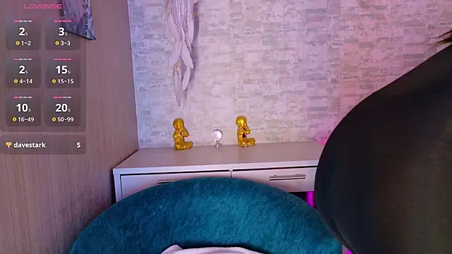 stefannyrivas online show from 10.03.25