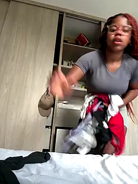 Snapshot of Sweet-Jade chatting on 09.16.25 Sweet-Jade online show from 09.16.25