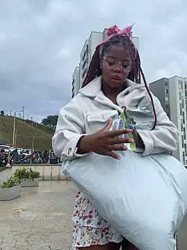 Snapshot of Sweet-Jade chatting on 09.18.25 Sweet-Jade online show from 09.18.25