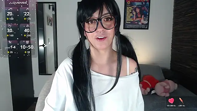 Snapshot of babedooll chatting on 03.18.26 babedooll online show from 03.18.26