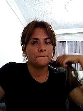 karamirror  online show from 09.23.25