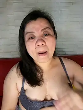 hotlyn45 online show from 04.17.26