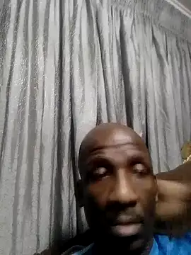 Snapshot of longdickson12345 chatting on 10.08.25 longdickson12345 online show from 10.08.25