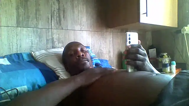 Snapshot of longdickson12345 chatting on 10.16.25 longdickson12345 online show from 10.16.25