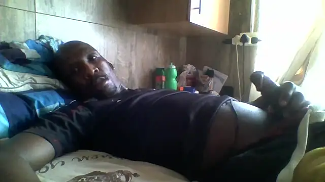 Snapshot of longdickson12345 chatting on 10.17.25 longdickson12345 online show from 10.17.25