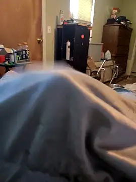 Snapshot of Wolfyking95 chatting on 09.14.25 Wolfyking95 online show from 09.14.25