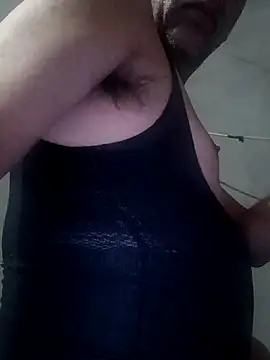 Snapshot of Elkato69 chatting on 10.17.25 Elkato69 online show from 10.17.25