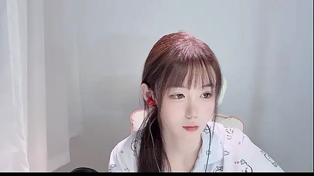 Xiao-runbao online show from 10.17.25